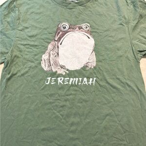 Frog Graphic Tee - Olive